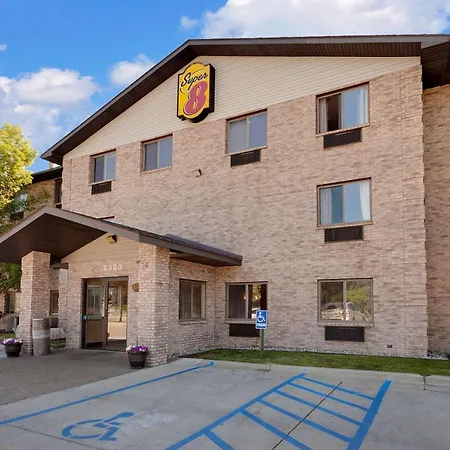 Super 8 By Wyndham Mt. Pleasant-3