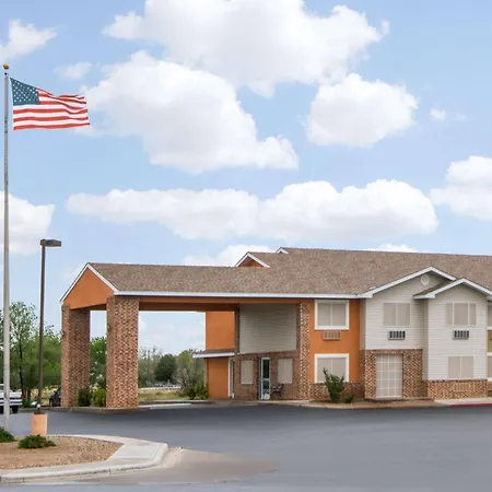 Super 8 By Wyndham Portales-2