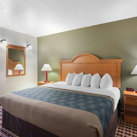 Econo Lodge Inn & Suites Socorro-2