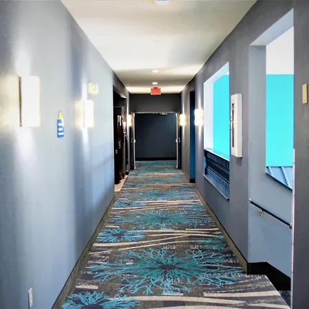 Days Inn By Wyndham Montgomery-2