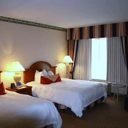 Hilton Garden Inn Secaucus/Meadowlands-3