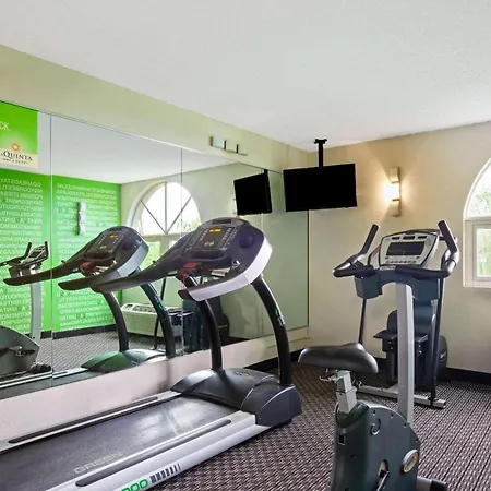 La Quinta By Wyndham Miami Lakes-2