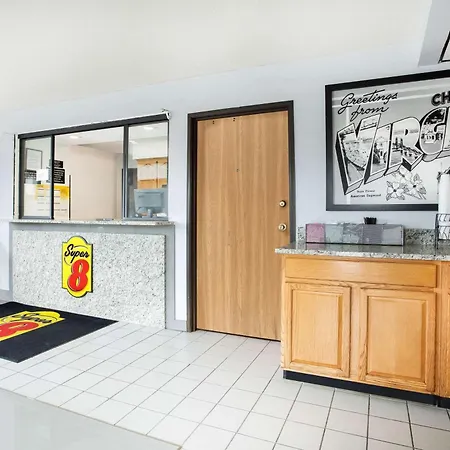 Super 8 By Wyndham Chester/Richmond Area-3
