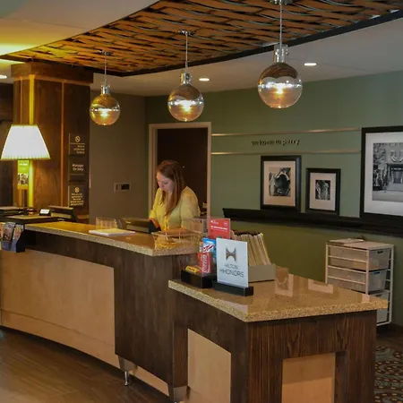 Hampton Inn Perry-3