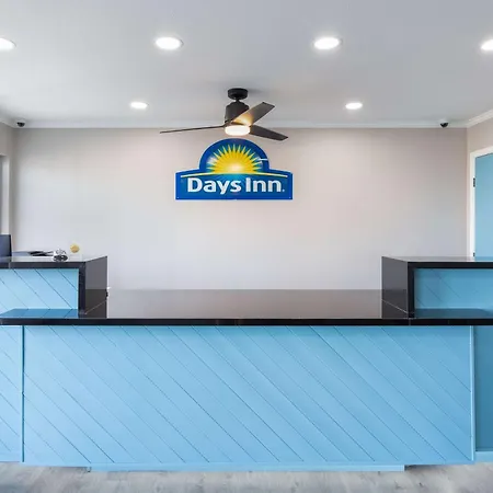 Days Inn By Wyndham Red Bluff-2