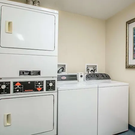 Birch Hill Suites Columbia-3
