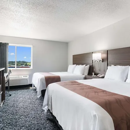 Quality Inn & Suites Ferdinand-2