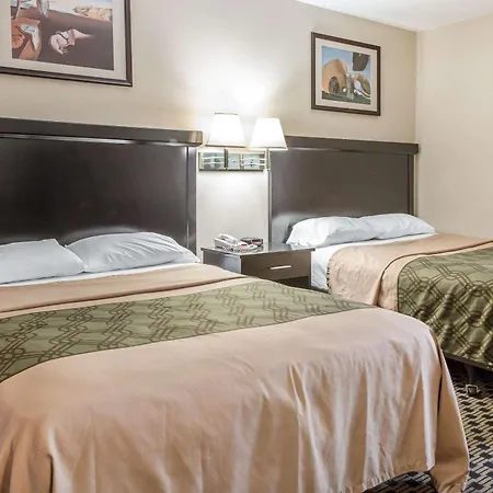 Econo Lodge-2