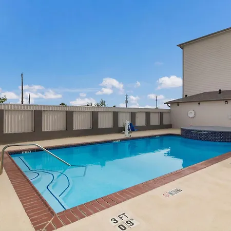 Red Roof Inn Plus + Galveston - Beachfront-3