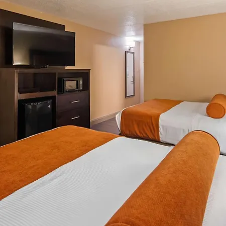 Best Western Crossroads Of The Bluffs-3