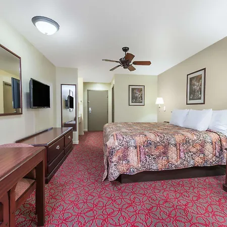 Days Inn By Wyndham St Peters/St Charles-3