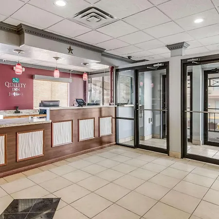 Quality Inn Ozona I-10-2