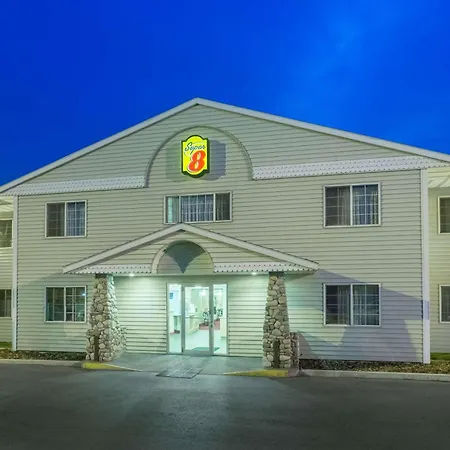 Super 8 By Wyndham Hamilton-3
