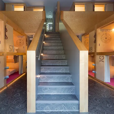 Pangea Pod Hotel (Adults Only)-3