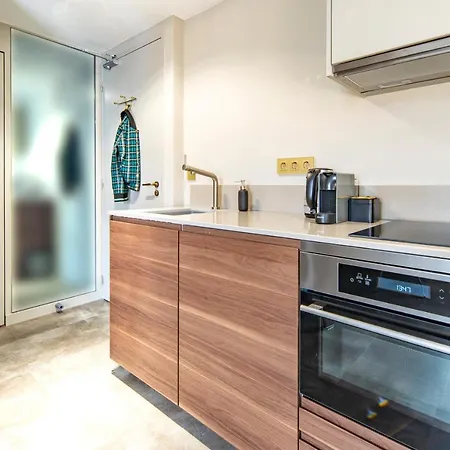 Family Penthouse 7-Minutes From Rotterdam Central Newly Build Top Floor Terrace R5-3