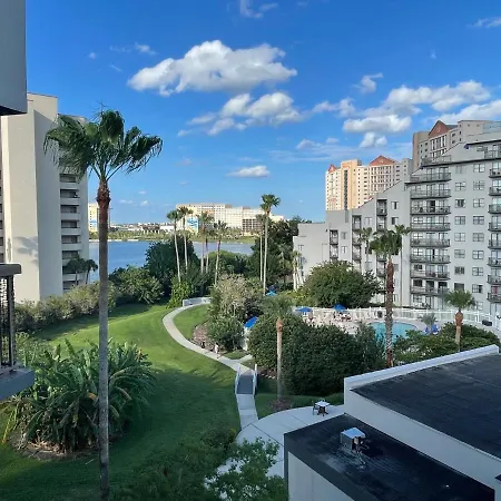 Lovely 1 Bedroom Condo With Pool-2