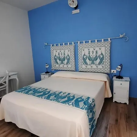 Hotel Made-2