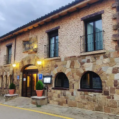 Hotel Leonor Mirón-3
