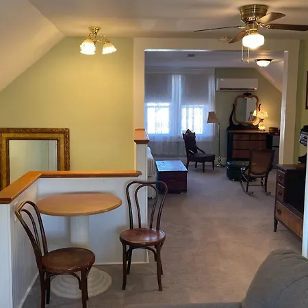 The Grey Swan Inn Llc-3