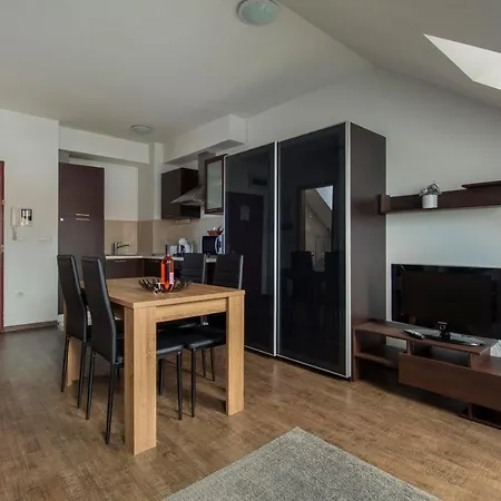 Mango Apartments-3