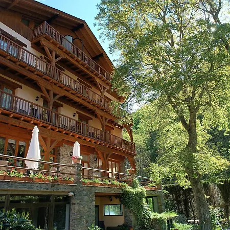 Hotel Estanys Blaus-3