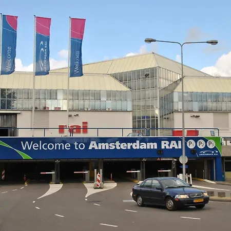 Guesthouse At The Amstel River With 2Br 2Ba And Garden-2