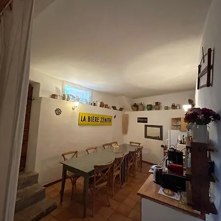 Chambres d' hôtes l'Escalo à Moutiers-Ste-Marie (04360)-3