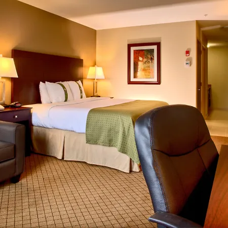 Holiday Inn Hotel And Suites-Kamloops By Ihg-2