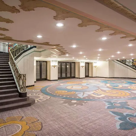 Hilton Cincinnati Netherland Plaza-2