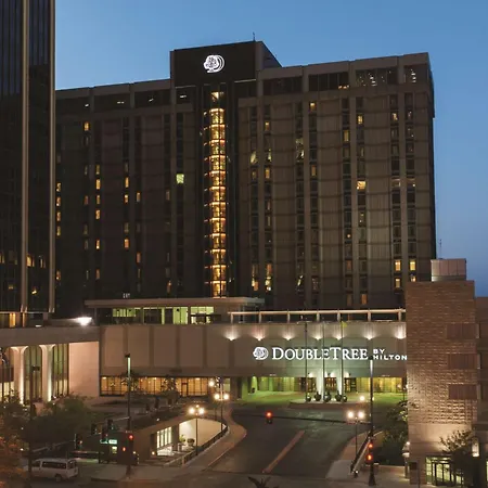 Doubletree By Hilton Hotel & Executive Meeting Center Omaha-Downtown-2