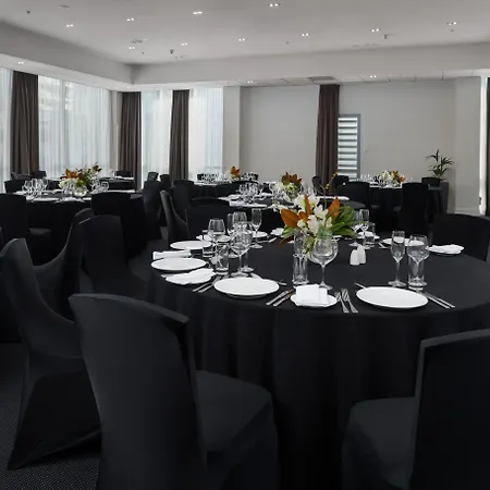 Rydges Auckland-3