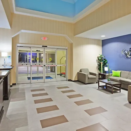 Holiday Inn Express Hotel And Suites Okmulgee-2