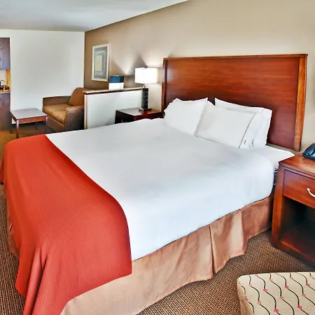 Holiday Inn Express Hotel & Suites - Dubuque West By Ihg-3