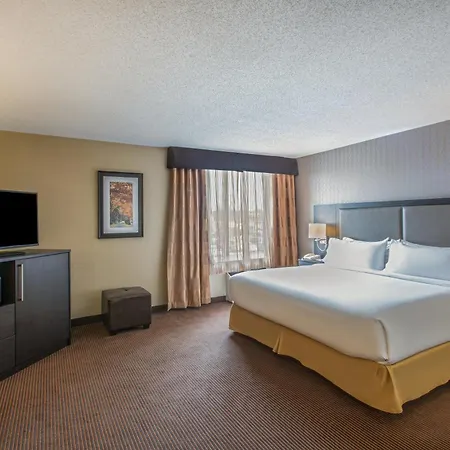Quality Inn & Suites Regina Downtown-2