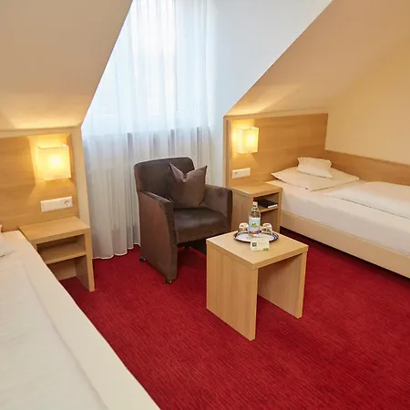 Flair Hotel Weinstube Lochner-2