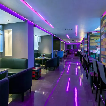 Business Hotel-3