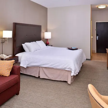 Wingate By Wyndham Steubenville-2