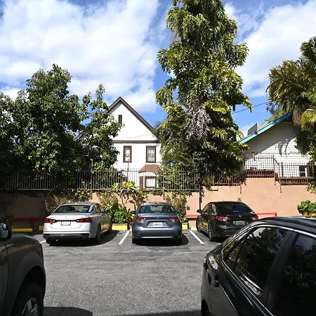 Hollywood Stars Inn-2