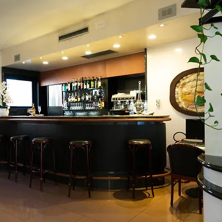Melas Hotel-2