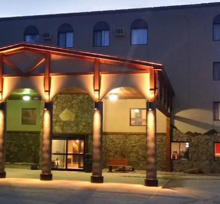 Blackstone Lodge And Suites-2