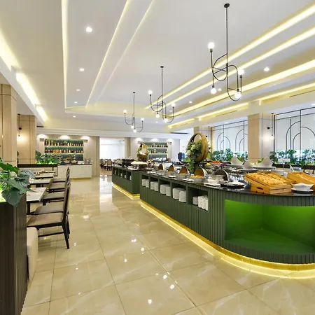 Twin Towers Hotel-3