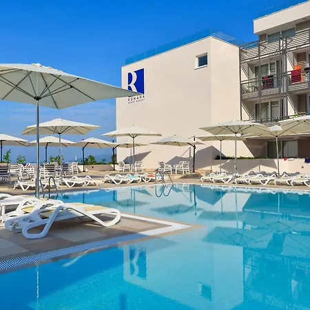 Romana Beach Resort-2