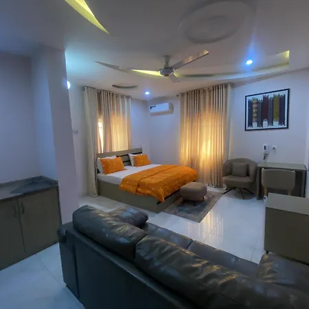 C7 Hazelwood Residence&Suites-3