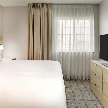 Sonesta Simply Suites Miami Airport Doral-2