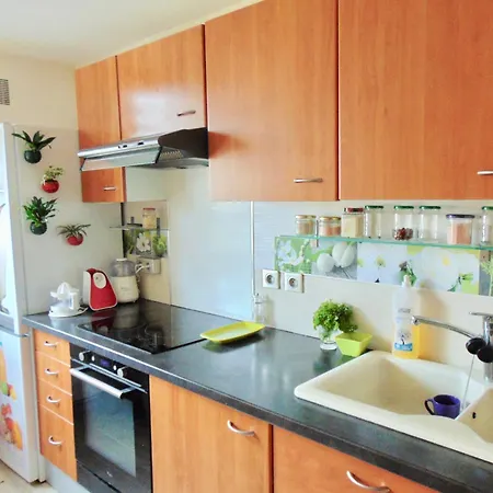 ! A découvrir ! NATURALBNB - Chambres d'hôtes zen au calme - Top confort et reposant - PARKING GRATUIT SECURISE - Garage vélos et motos - OFFERT COPIEUX PETIT DEJEUNER fait maison sucré-salé, local et bio - Accueil et convivialité garantis !-3