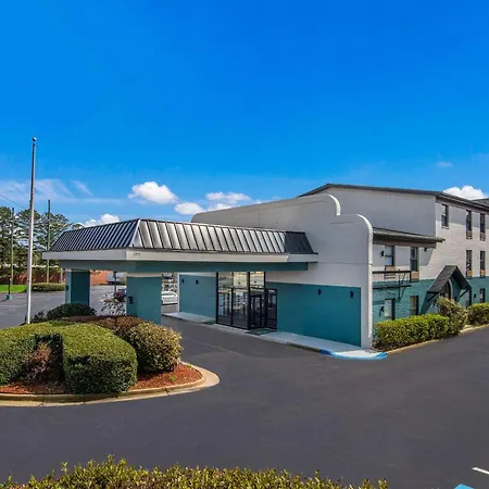 Quality Inn Marietta Near Dobbins Arb-2