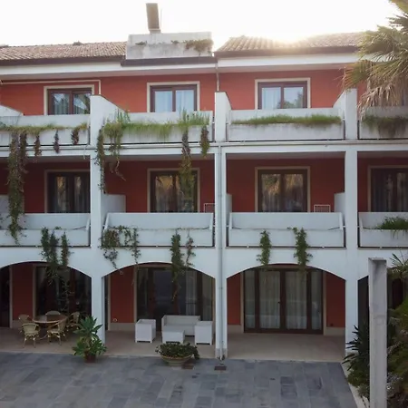 Prince Franklyn Hotel-3