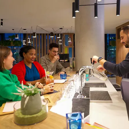 Novotel Suites Berlin City Potsdamer Platz-2