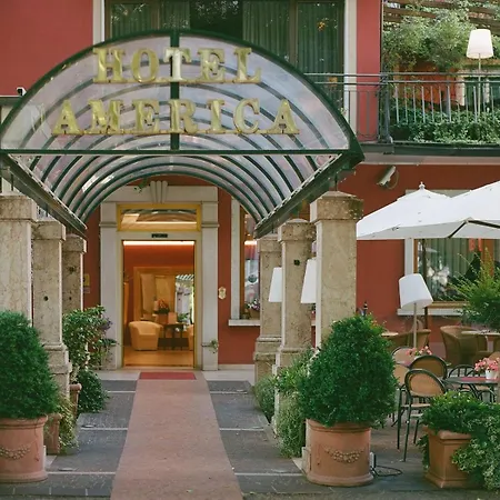 Hotel America-3