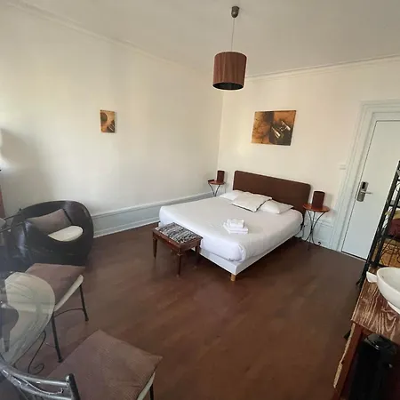 Authentic by Balladins, Hôtel Le Carré d'Aix-3